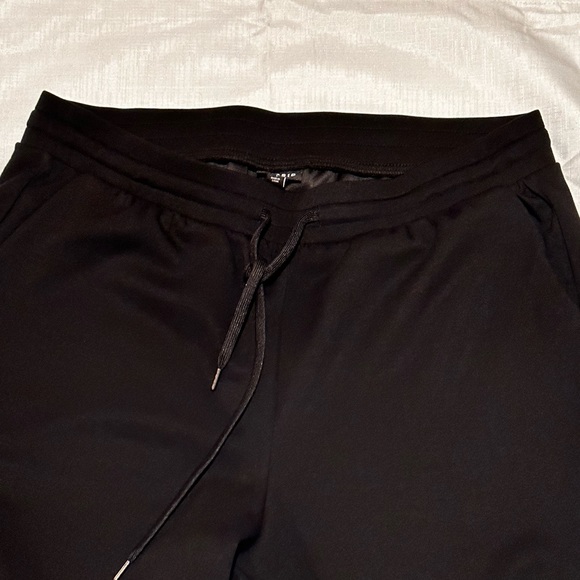 Joggers - Picture 2 of 4